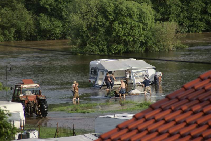Hochwasser 2008 beim Campingplatz Bild Nr.002